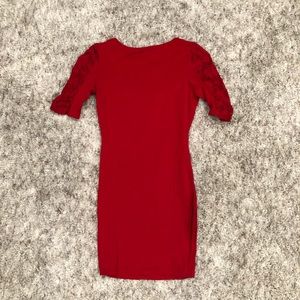 BODYCON DRESS WITH LACE SLEEVES